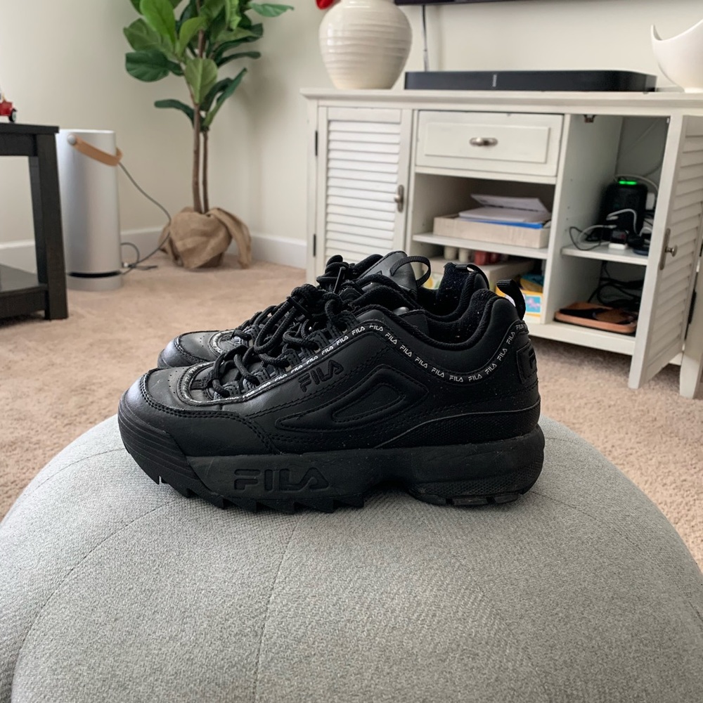 Brand: FILA, Size: 7.5 women’s, Color: Black